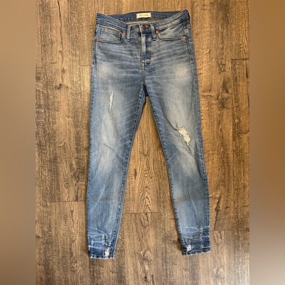 Madewell 9" High-Rise Skinny Jeans: Destructed-Hem Edition - Picture 3 of 6